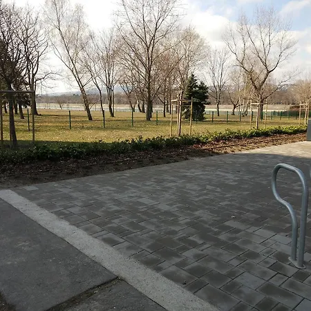 Riverside Apartman Apartment